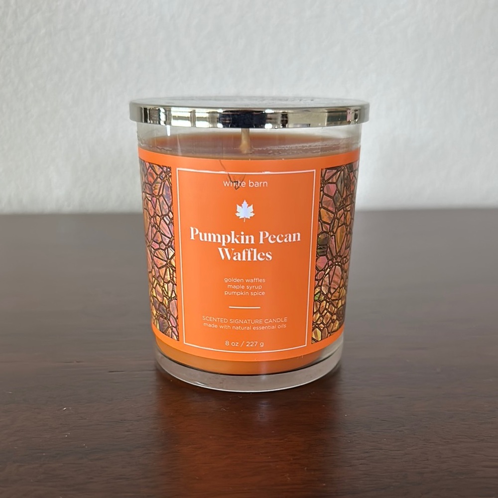 White Barn Pumpkin Pecan Waffles Candle